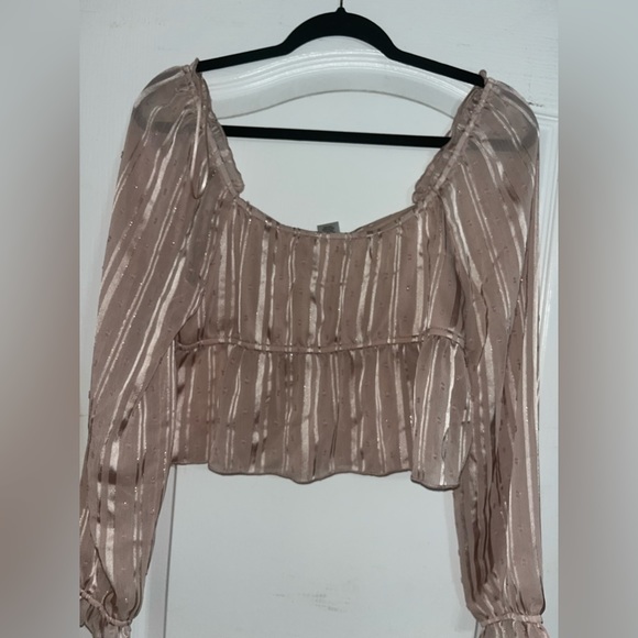 Kirious Long Sleeve Crop Top Pale Pink and Silver NWT — L - Picture 4 of 4